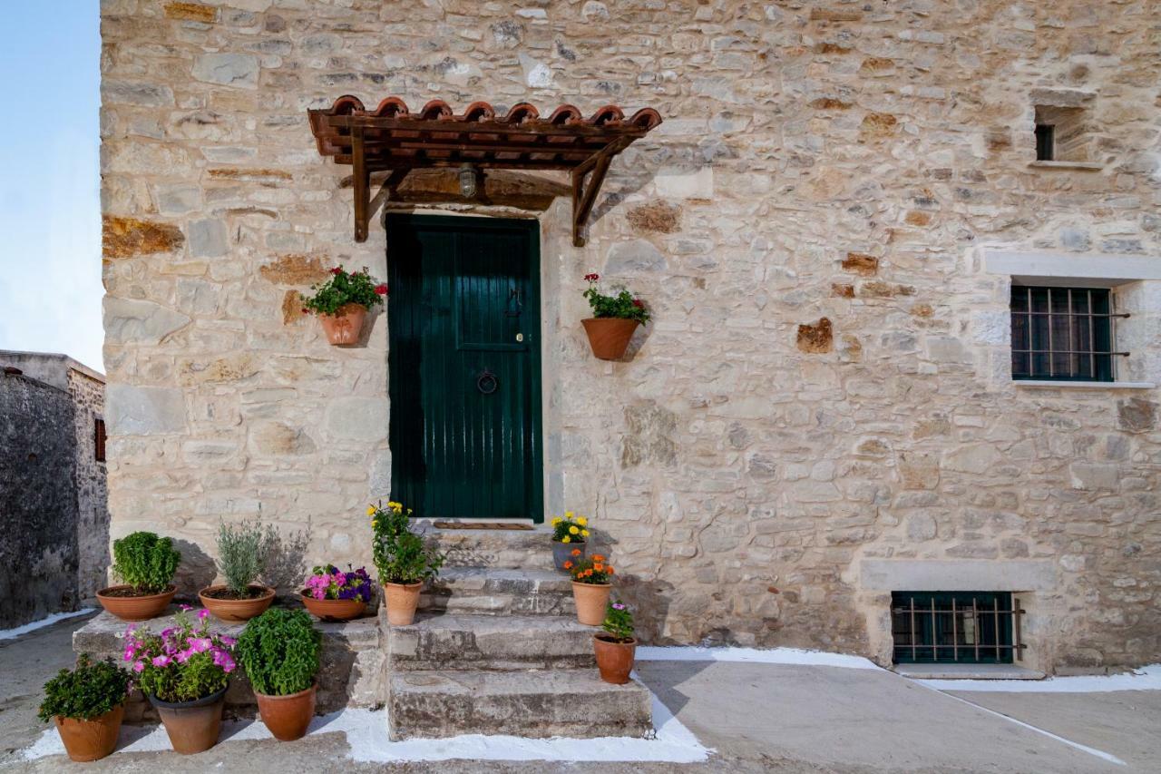 Aristidis'S Plouti Moires Pension Buitenkant foto