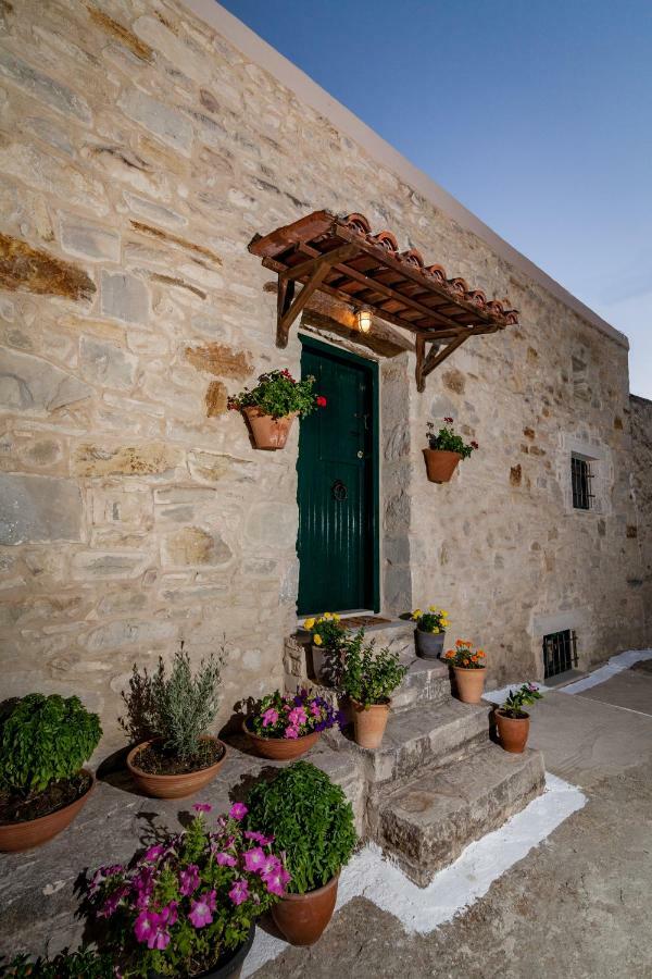Aristidis'S Plouti Moires Pension Buitenkant foto