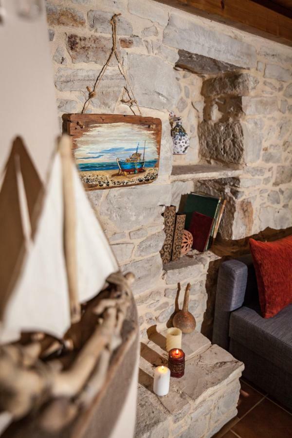 Aristidis'S Plouti Moires Pension Buitenkant foto